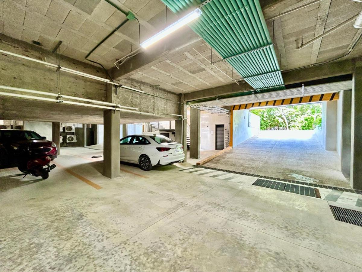 Beautiful Rooftop With Private Terrace, Amazing Pool With Aerial Views, Jacuzzi-sauna-gym-laundry-cinema-coworking Appartement *
